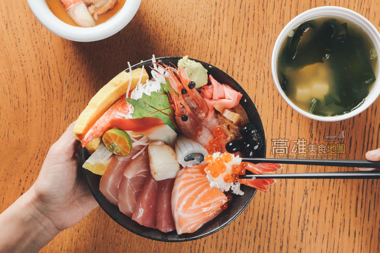 騰戶丼飯-(高雄左營美食)｜回顧2016人氣招牌丼飯，求新求變玩出獨特菜色！