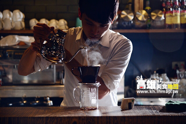 【卡菲。小食光】高雄餐點很好吃的咖啡館、自家烘培咖啡推薦