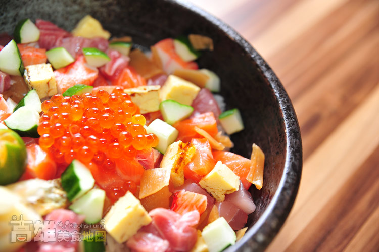 知高壽司–高雄河堤社區家庭式日式料理。