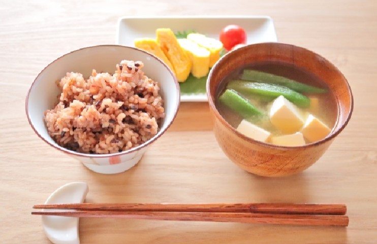 早餐（photoAC）