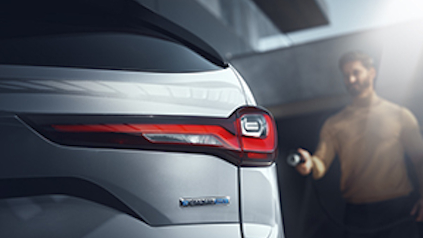 CX-90插电式混合动力总成品牌为 e-Skyactiv（图片：Mazda USA）