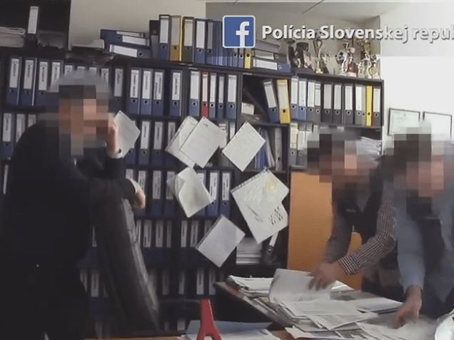 Video Naka Stiha Pre Korupciu Pracovnika Spp Distribucia Galeria Topky Sk
