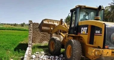 ما عقوبة الموظف حال ارتكابه جريمة التعدى على أرض زراعية؟.. القانون يجيب