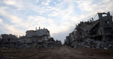 وزير التنمية الاجتماعية الفلسطينى: آلاف الجثث لا تزال تحت الأنقاض