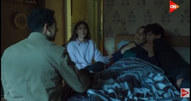 مسلسل عين سحرية الحلقة 8.. عادل عمر يطمئن على والدته ويطالبها بالراحة