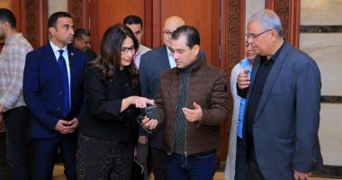 وزيرة الثقافة تتفقد مسرح مصر قبل افتتاحه.. وتؤكد: دفعة قوية للحركة المسرحية