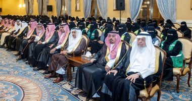 نيابة عن أمير منطقة تبوك.. نائب أمير المنطقة يكرم المشاركين بأعمال الحج بمنفذ حالة عمار