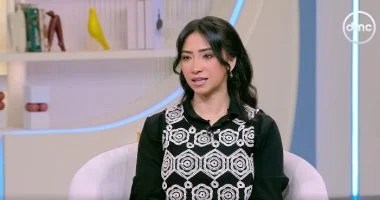 العازفة نورهان حمدى: أنتمى لعائلة موسيقية تعزف بأكملها على آلة الكمان العازفة نورهان حمدى: أنتمى لعائلة موسيقية تعزف بأكملها على آلة الكمان