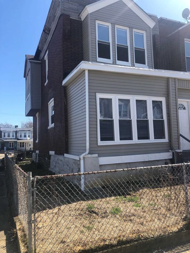 As of november 2021, the average apartment rent in pittsburgh, pa is $1,464 for a studio, $1,478 for one bedroom, $1,721 for two bedrooms, and $1,768 for three bedrooms. 6044 Allman St, Philadelphia, PA 19142 3 Bedroom House for
