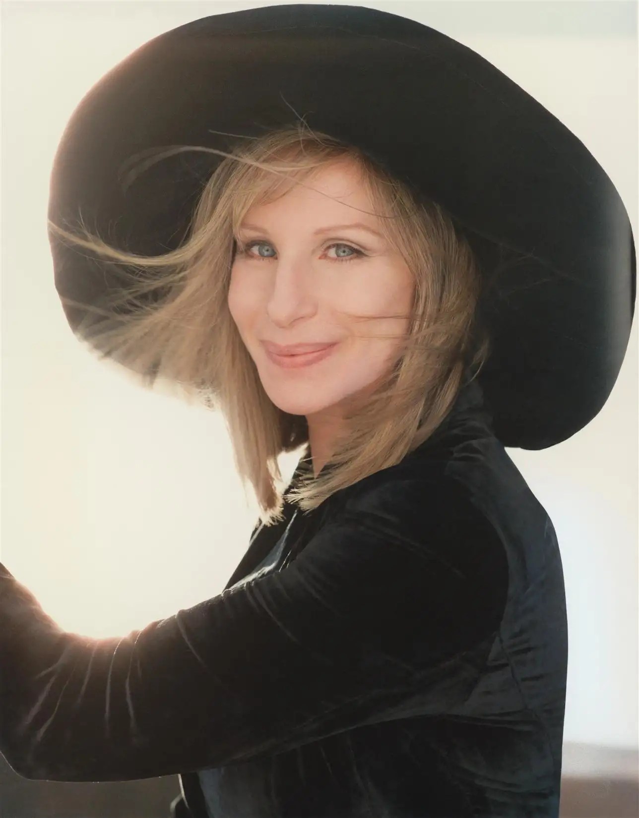 Uma Thurman, Madonna ,Charlize Theron y Barbra Streisand posaron para