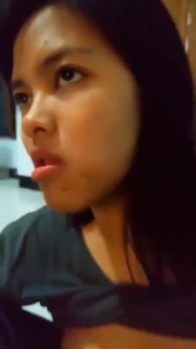 Di Nenenin Kakak Sambil Makanmp Dood Stream