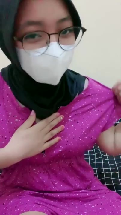 Miss Bi Ukhti Mulai Berani Pamer Belahan Play Bokep Dood Stream