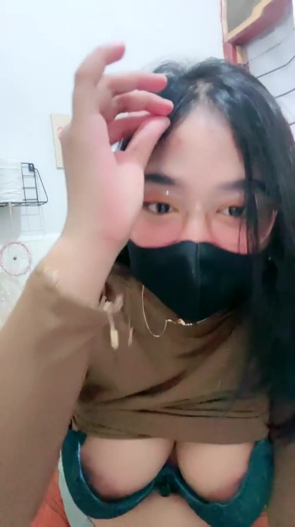 Vid Rosela Melon Bulat Dan Padat Masih Terbungkus