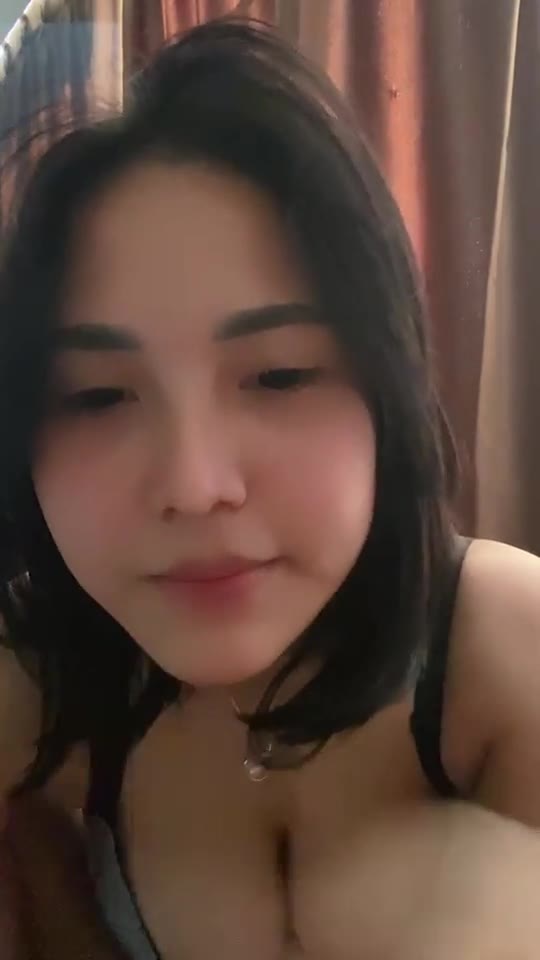 Cybel Selebgram Cantik Pamerin Susu Montok Godain Pascol Dood Stream