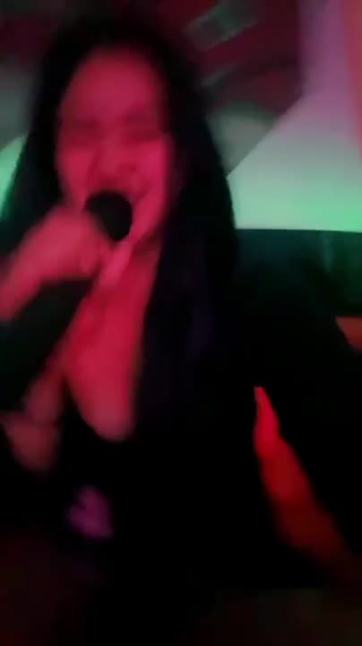 Siang Ngemis Malam Karaoke Bokepsatset Viral Video