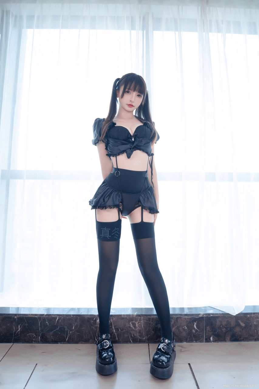 神楽坂真冬 足底星光 [75P-173MB]