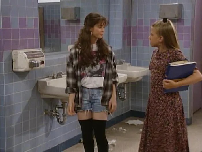 Rebecca Donaldson Outfits : 12 Fashion Moments From Full House
