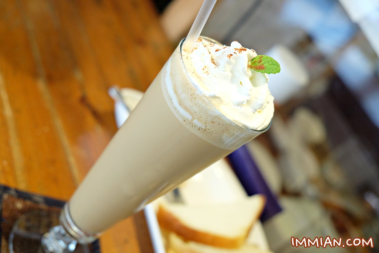 台南北區，甜在心咖啡館，麵包好吃、咖啡好喝、有人情味