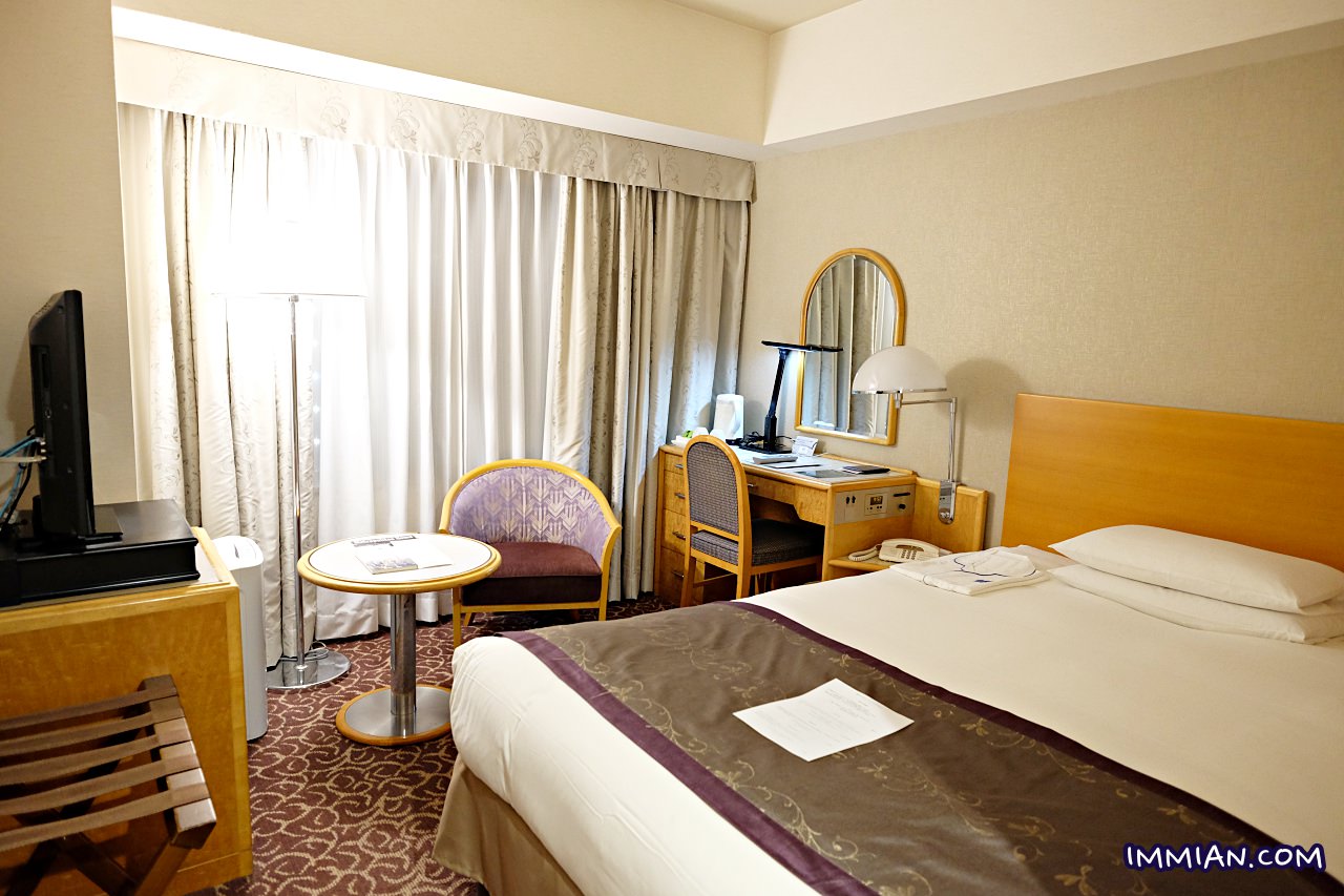 東京住宿，池袋大都會飯店，離地鐵超近、可半夜採買藥妝