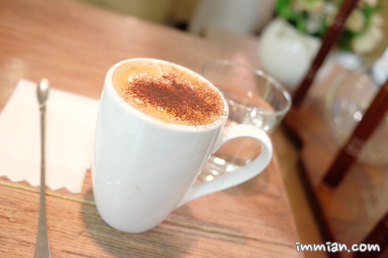松菸，市政府站，湛盧咖啡，享受一個人的安靜下午茶