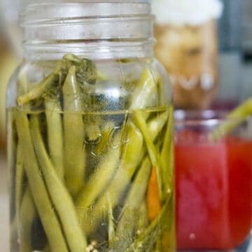 pickled green beans in jar