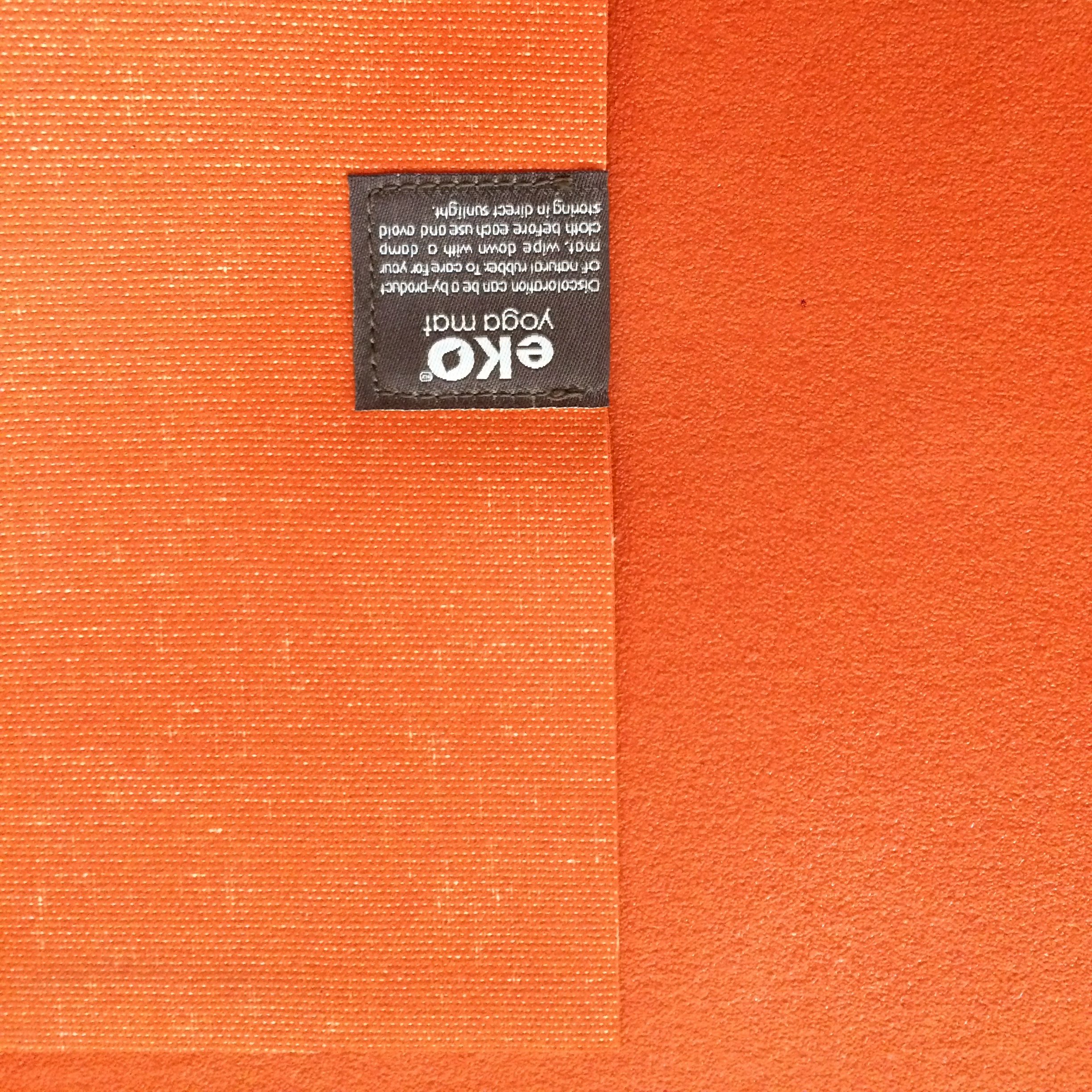 Incognito Muse How to Clean & Deodorize Any Yoga Mat Incognito Muse