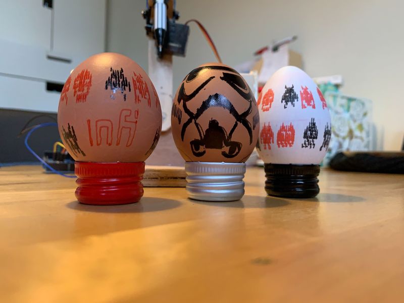 Paas Eieren Beschilderen Met Een Robot Infi