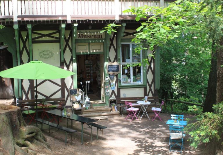 Hier finden sie auch günstige angebote vieler immobilienportale mit hauskauf, mietwohnungen, häuser zur miete und eigentumswohnungen in kurort hartha. Bonnsai Forstgartenshop und Bonnsai ForstParkShop