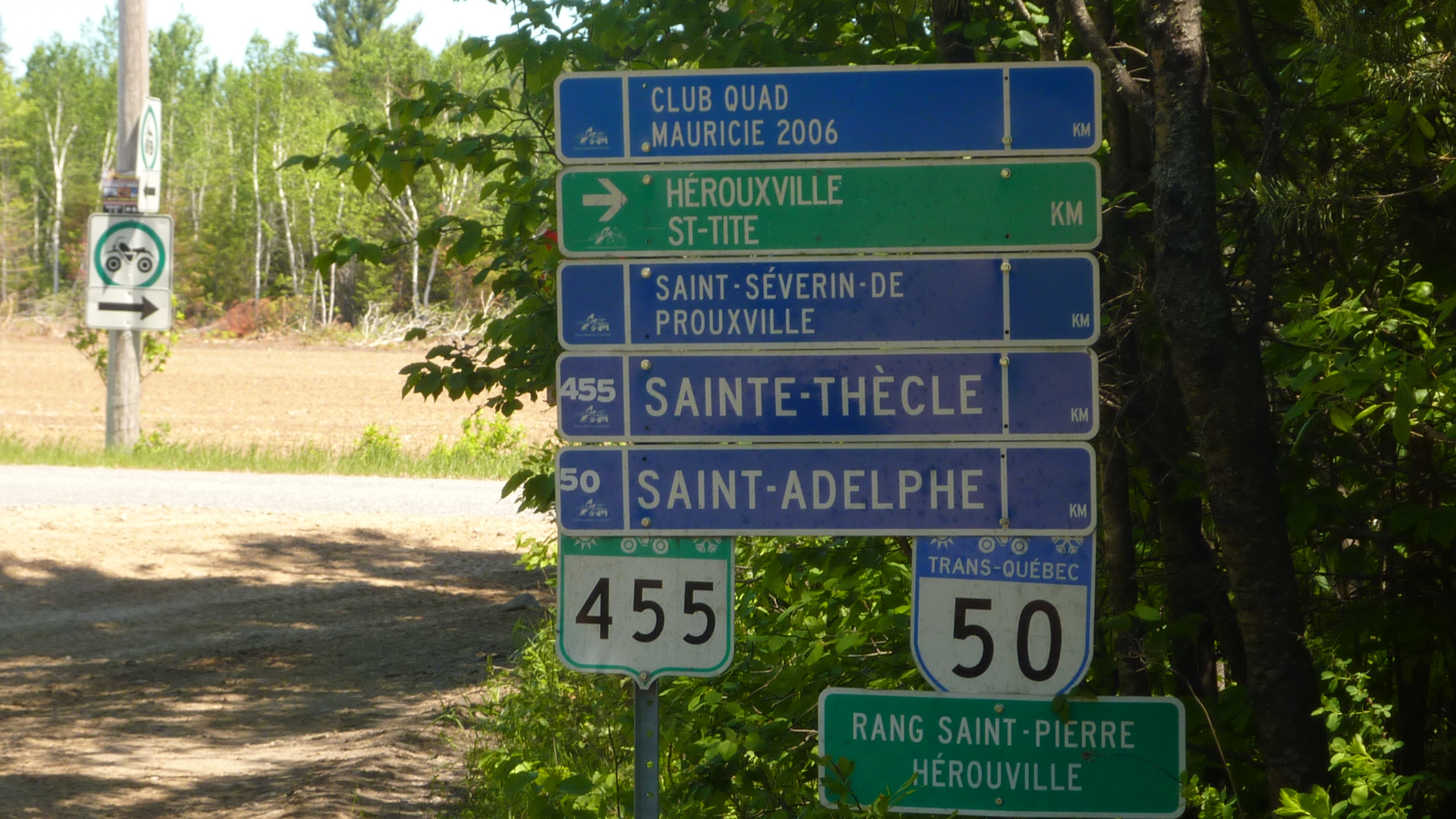 Sentier Vtt Venise En Quebec  . Ce Sentier, Long De 2,5 Km, Facile D�accès Et Aménagé De Manière Sécuritaire, Relie Le Centre D�interprétation Du Ruisseau Mcfee À La Route 202 À Travers La Réserve Naturelle Neville.