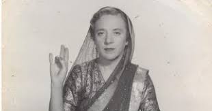 Insayoga Conoce A Indra Devi La Gran Mujer Del Yoga