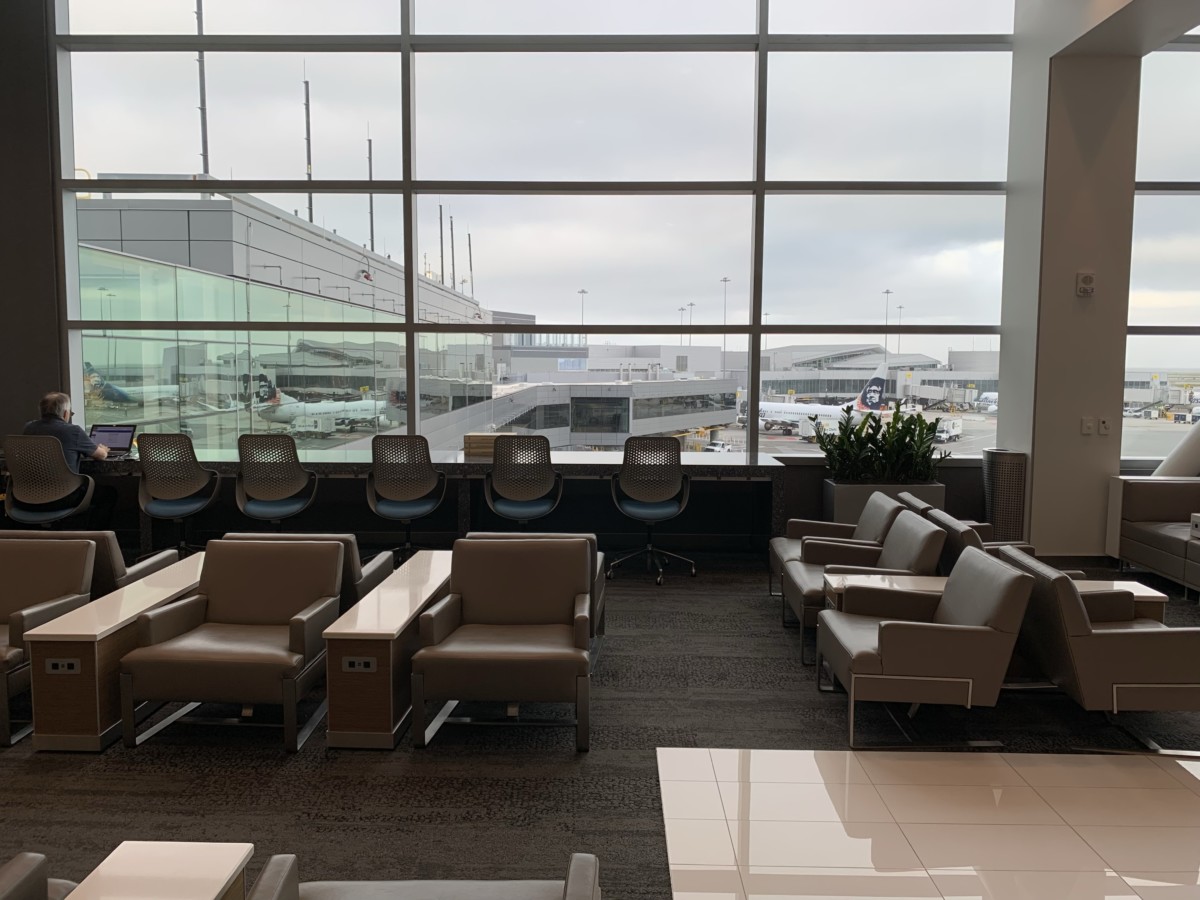 Review - Delta Sky Lounge San Francisco Terminal 1 nabij Gate C3 ...
