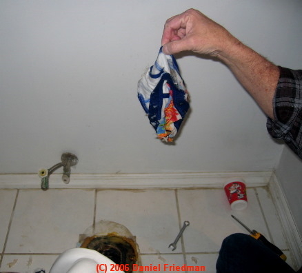 22.11.2021 · a ceiling leak can be as obvious as water dripping from the ceiling onto the floor, or it can manifest itself in ways that are more difficult to detect: Toilet Overflow: Clogged toilet repair - blocked toilet
