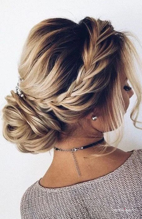 We've rounded up the cutest short hairstyles around. 21 Stunning Prom Hairstyles That Will Stand Out Inspired Beauty