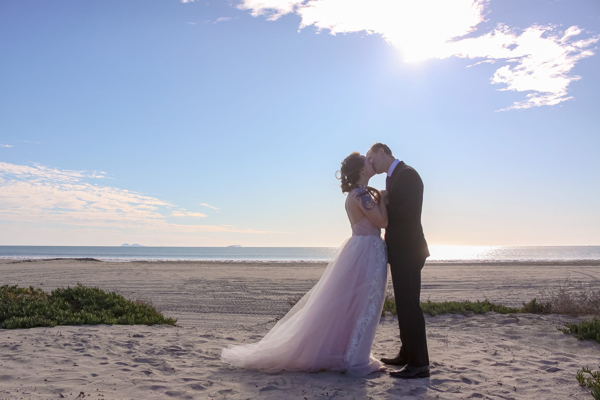 Your trip to san diego: Instant Beach Wedding Services San Diego California