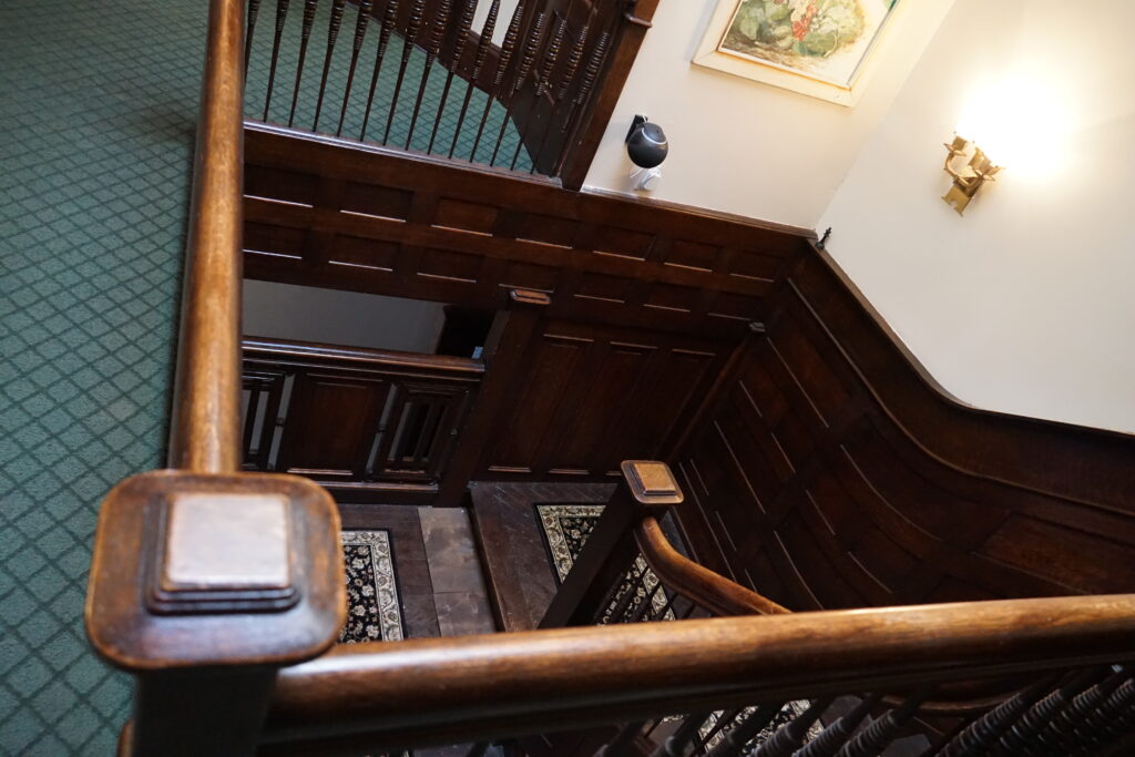 Main staircase- The King's Throne Inn
