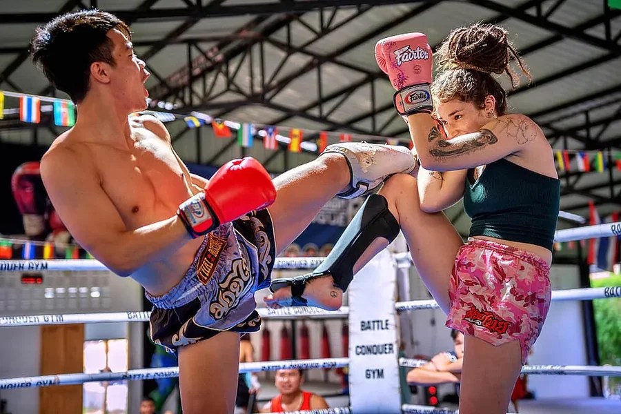Muay Thai menawarkan latihan yang tak terlupakan di akhir pekan