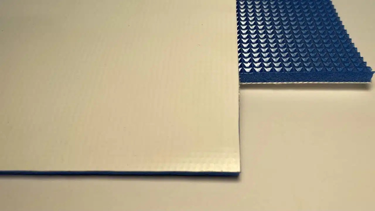 Allerdings ist die innendämmung nicht ganz einfach zu bewerkstelligen und sollte . SIREXÂ® Schwimmbadabdeckung 6710 | ISMT B.V.