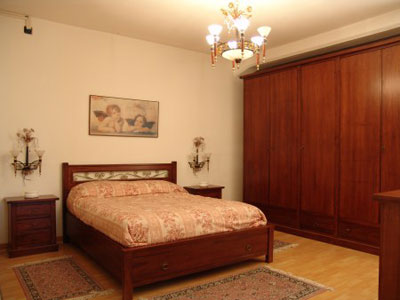 Scopri subito migliaia di annunci di privati e aziende e trova quello che cerchi su subito.it. Camera Da Letto In Noce Nazionale Buy In Giacciano Con Baruchella On Italiano