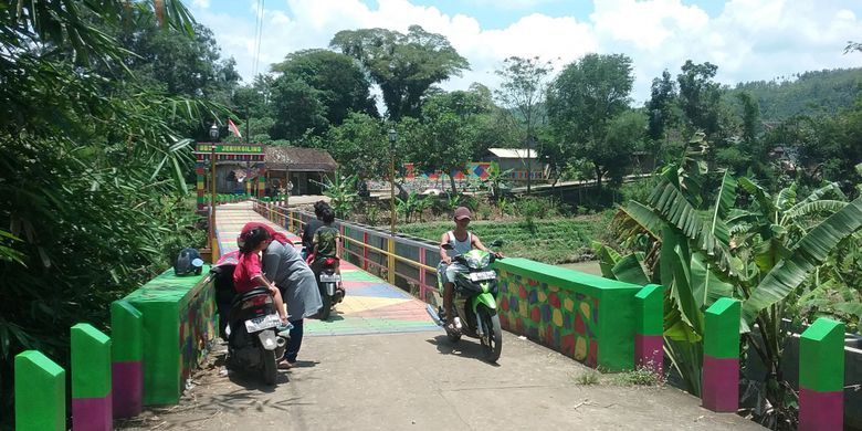Menikmati Pemandangan Alam Kendal Dari Jembatan Pelangi - Pemerintah Provinsi Jawa Tengah 390_X_780_png