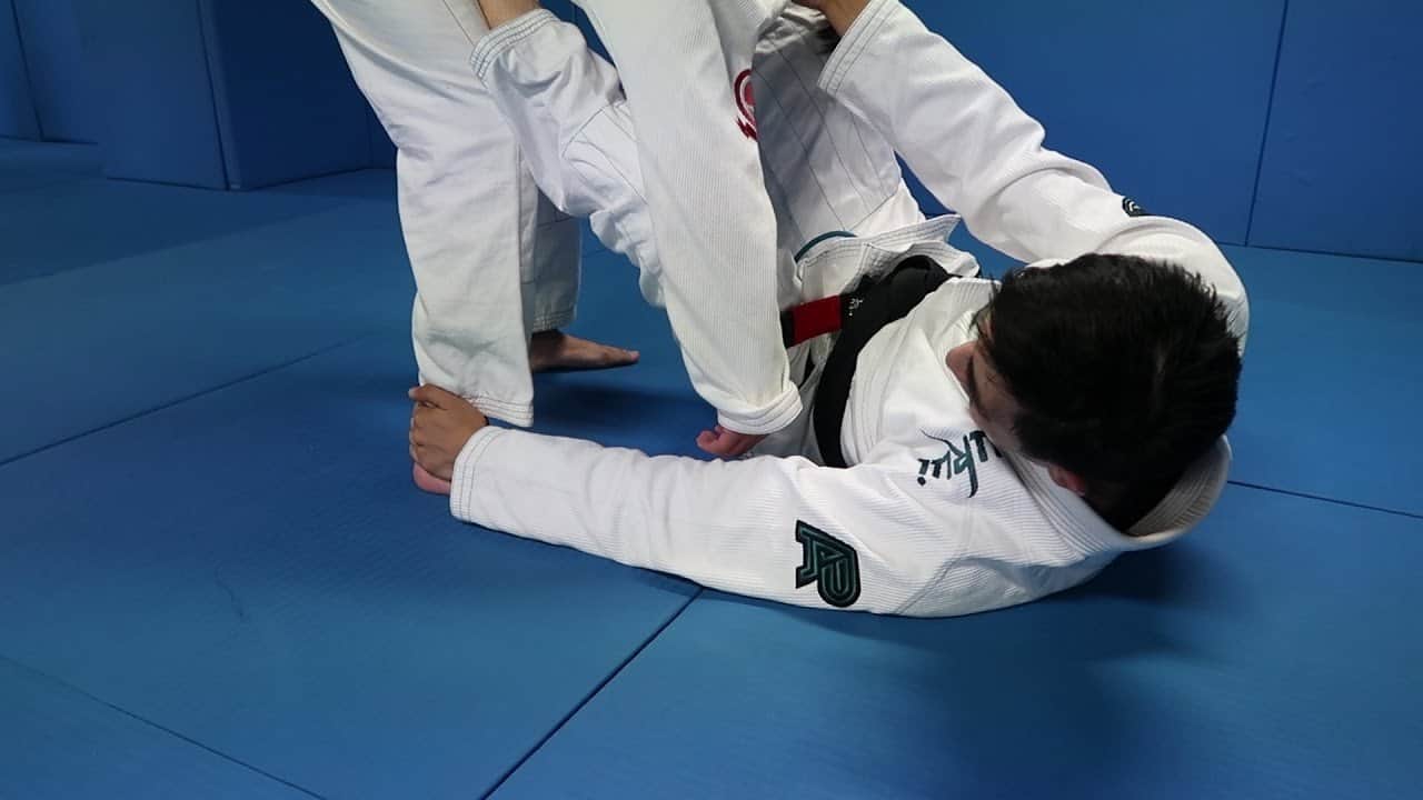 The 2 Best BJJ Sweeps Against Standing Opponents 1 The 2 Best BJJ Sweeps Against Standing Opponents BJJ sweeps