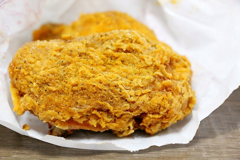 哈卡啦美式炸雞，烏日炸雞再一發，喜好重口味的朋友可以一試。