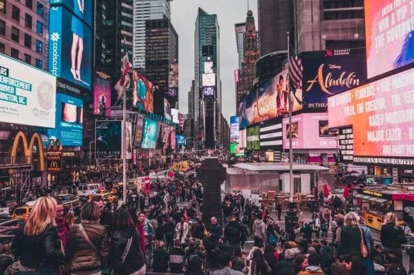 Weird things about New York City that struck me as non-American