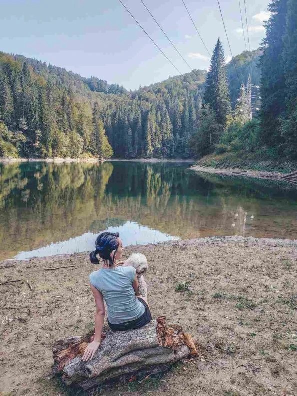 Easy hiking near Bucharest: Scropoasa Lake Romania bucegi mountains hike