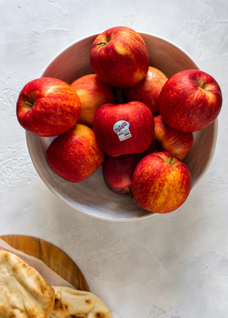 red apples in a bowl