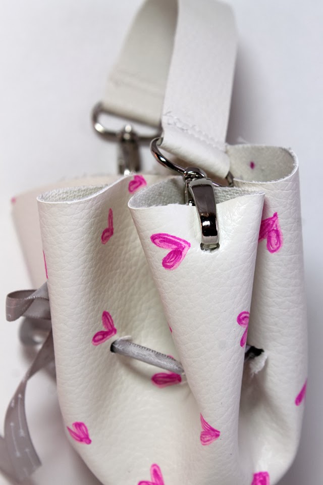 फोन का पाउच और पर्स एक ही साथ बनाए/ mobile ka pouch banane ka tarika/zipper pouch/purse. À¤à¤¸ À¤¨ À¤¡ À¤° À¤ªà¤° À¤¸ À¤ À¤¸ À¤¬à¤¨ À¤¯ À¤¸ À¤ À¤à¤ À¤¹ K4 Craft