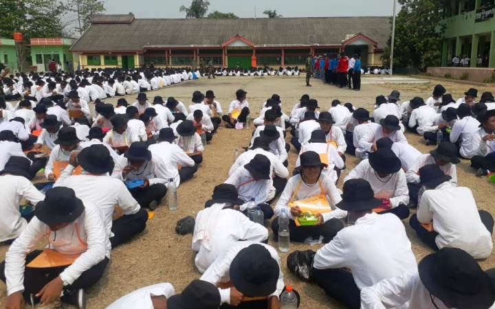 Menjadikan sekolah menengah kejuruan yang berwawasan lingkungan . Smk Negeri 2 Kabupaten Tangerang Terapkan Pendidikan Ketarunaan Kabar6 Com