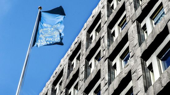 المركزي السويدي يُلمح لإمكانية خفض الفائدة 3 مرات بـ2024