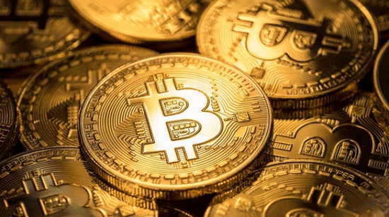 سهم مايكروستراتيجي يقفز بدعم من ارتفاع بيتكوين سهم مايكروستراتيجي يقفز بدعم من ارتفاع بيتكوين