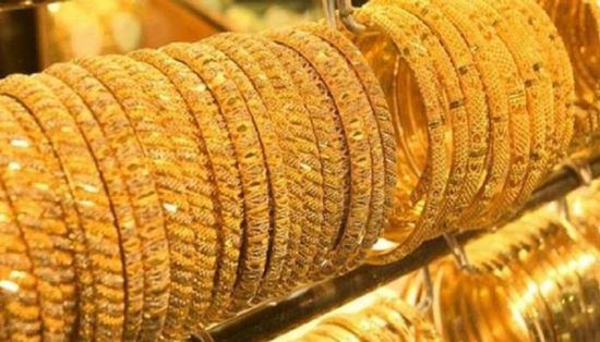 سعر الذهب يتراجع مع ارتفاع الدولار