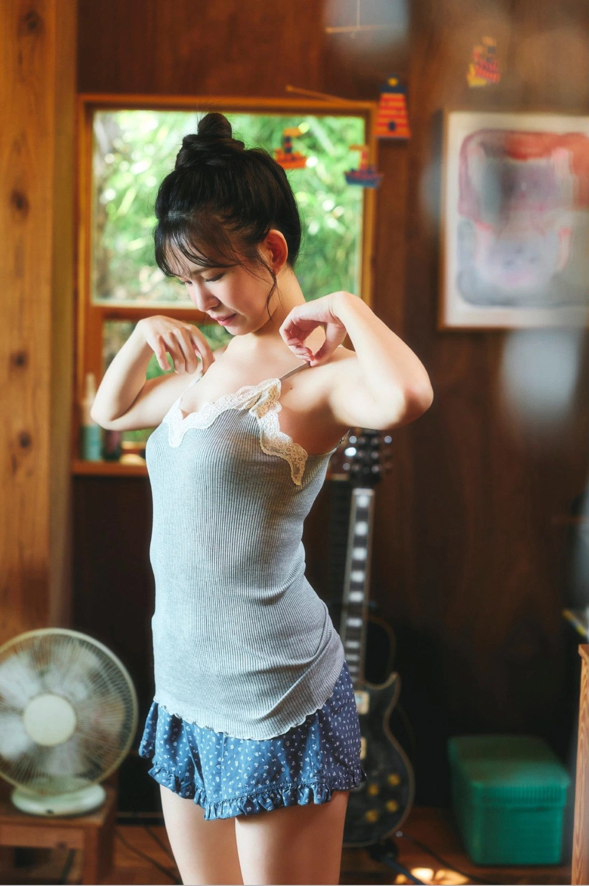 岡本彩夏写真集《初次彩绘夏日》50张先行公开